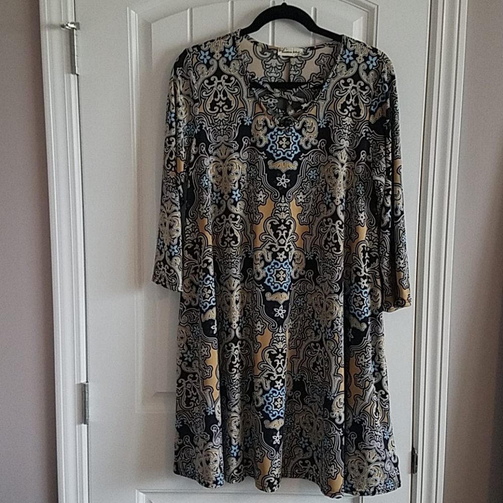 Silky t-shirt dress. 1x southern stitch